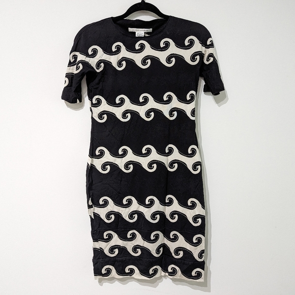 DVF a-line 100% silk waves dress - Picture 1 of 2